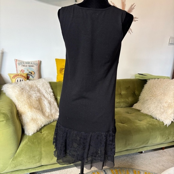 Pretty Angel Black linen-blend knit layered hem shift dress - Picture 6 of 10